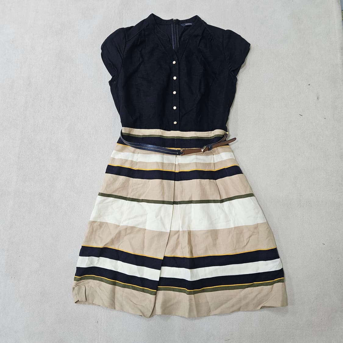 90-165 헤지스 스트라이프 원피스 0327Y 상품이미지1