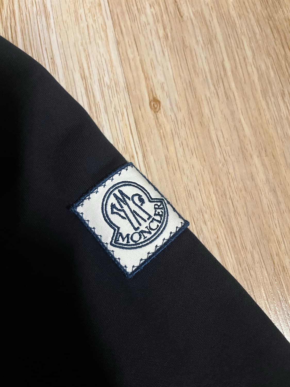 몽클레어 감마블루 집업자켓 상품이미지2