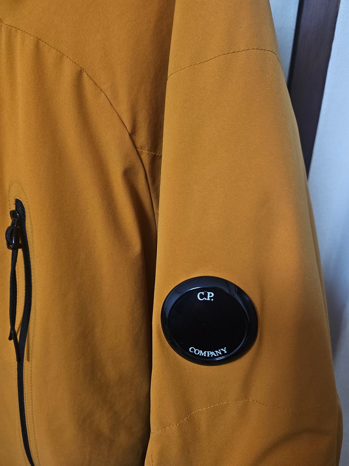 cp컴퍼니 경량패딩 50사이즈(105) 상품이미지2