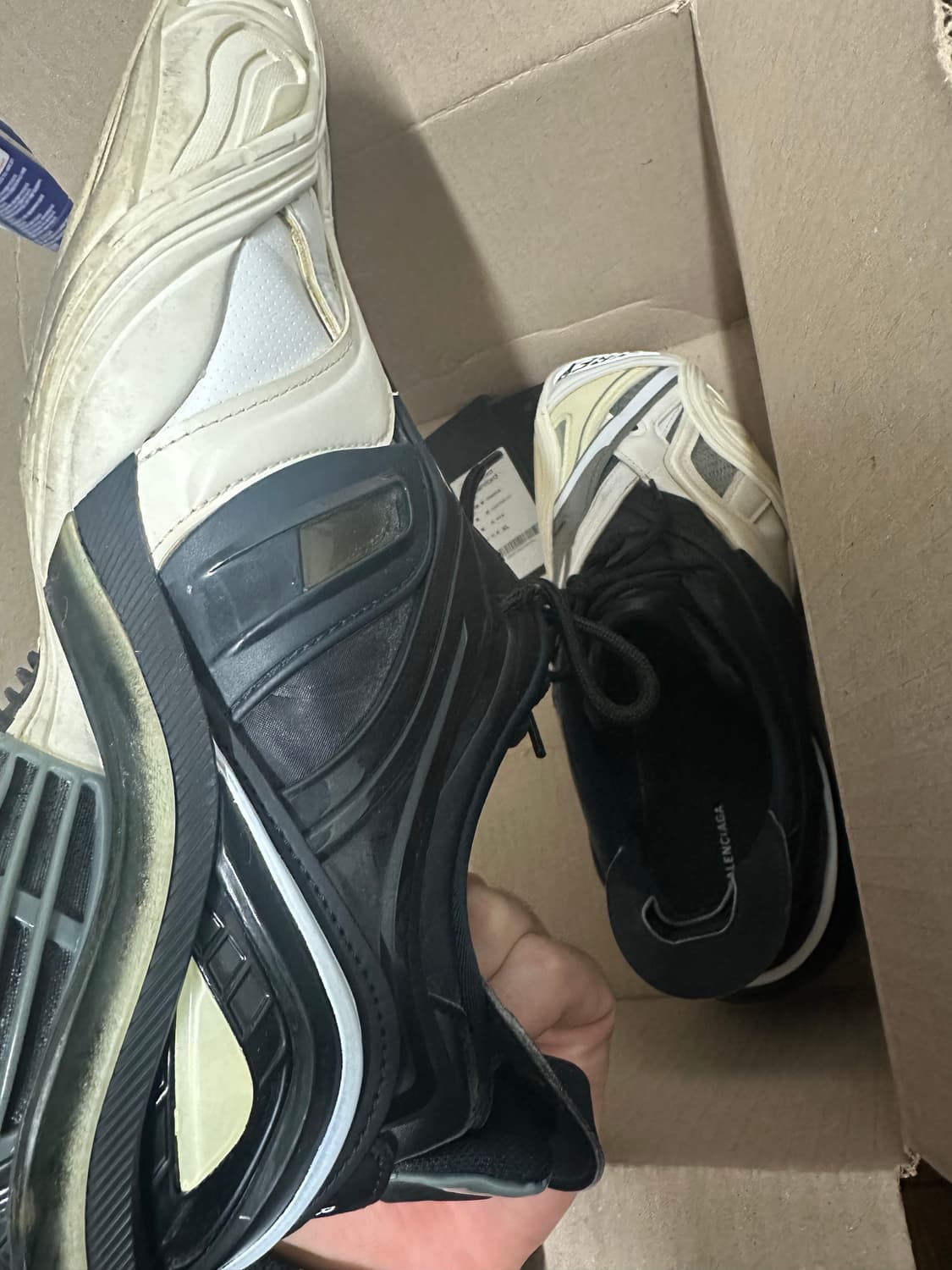 발렌시아가 타이렉스 43 상품이미지4