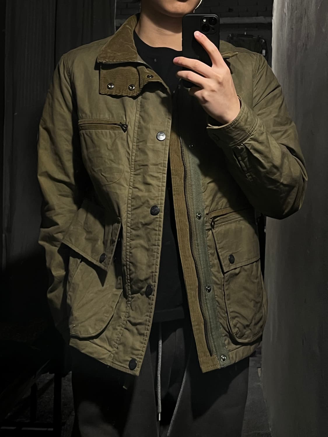 에드먼드 힐러리 카키 멀티포켓 히든지퍼 모크넥 암로고 패디드 사파리 야상 상품이미지1