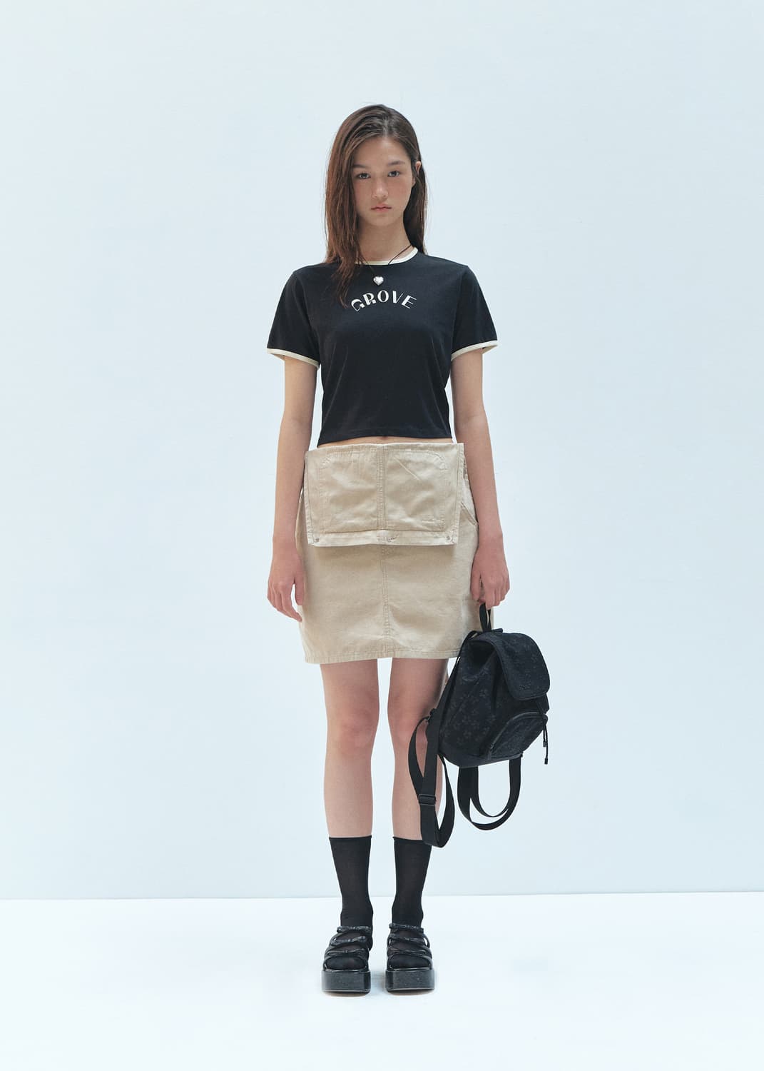 grove 그로브 그로브스토어 에디스 블랙 자수 미니 백팩 가방 상품이미지3