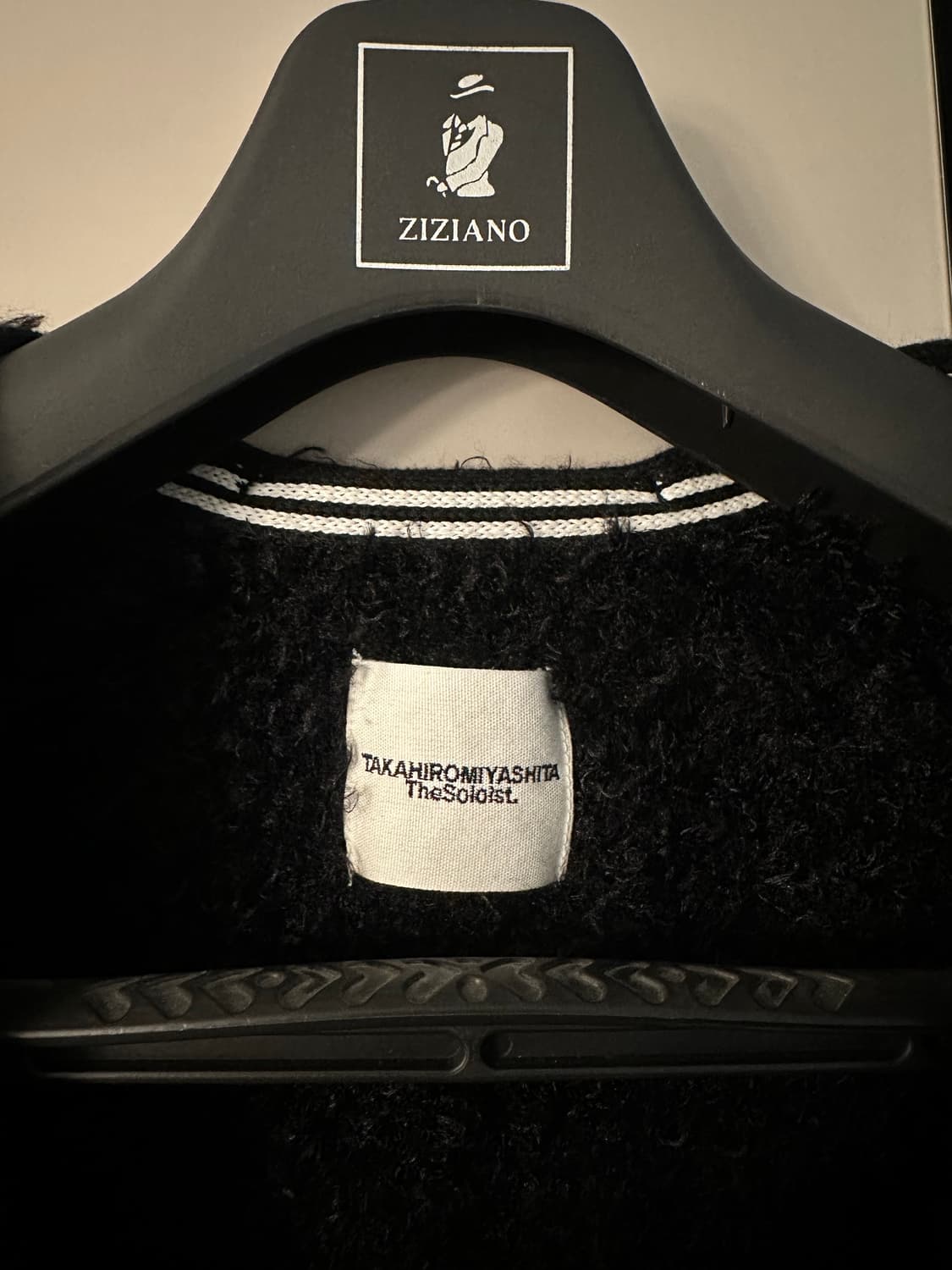 솔로이스트 shaggy cardigan 상품이미지2