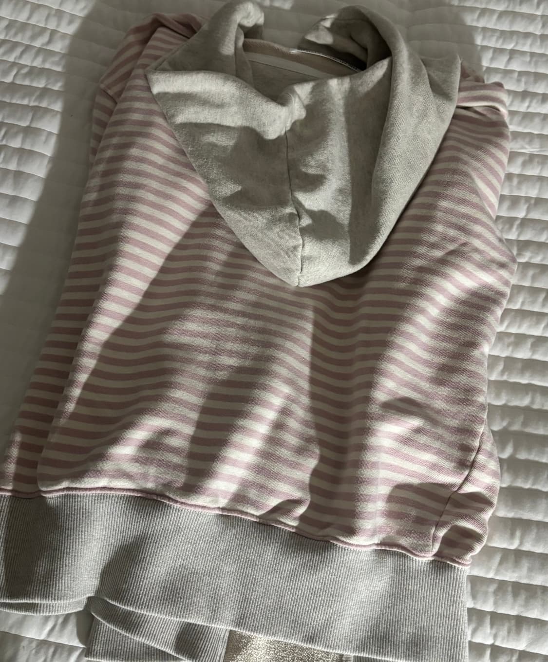 더뮤지엄비지터 후드집업 상품이미지3