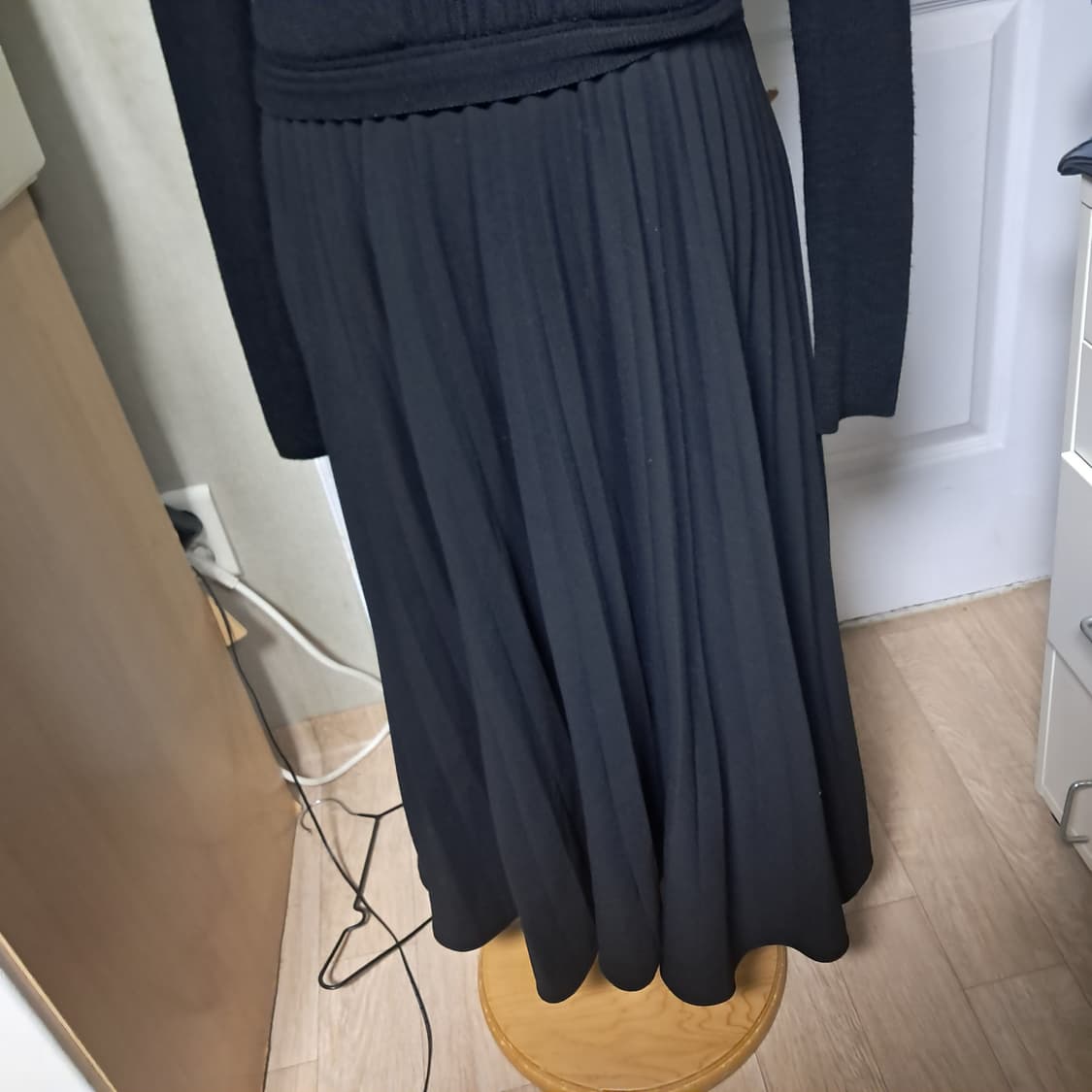 클럽모나코 블랙 니트 플리츠 롱 원피스 XS(44~55)2019년제품 상품이미지7