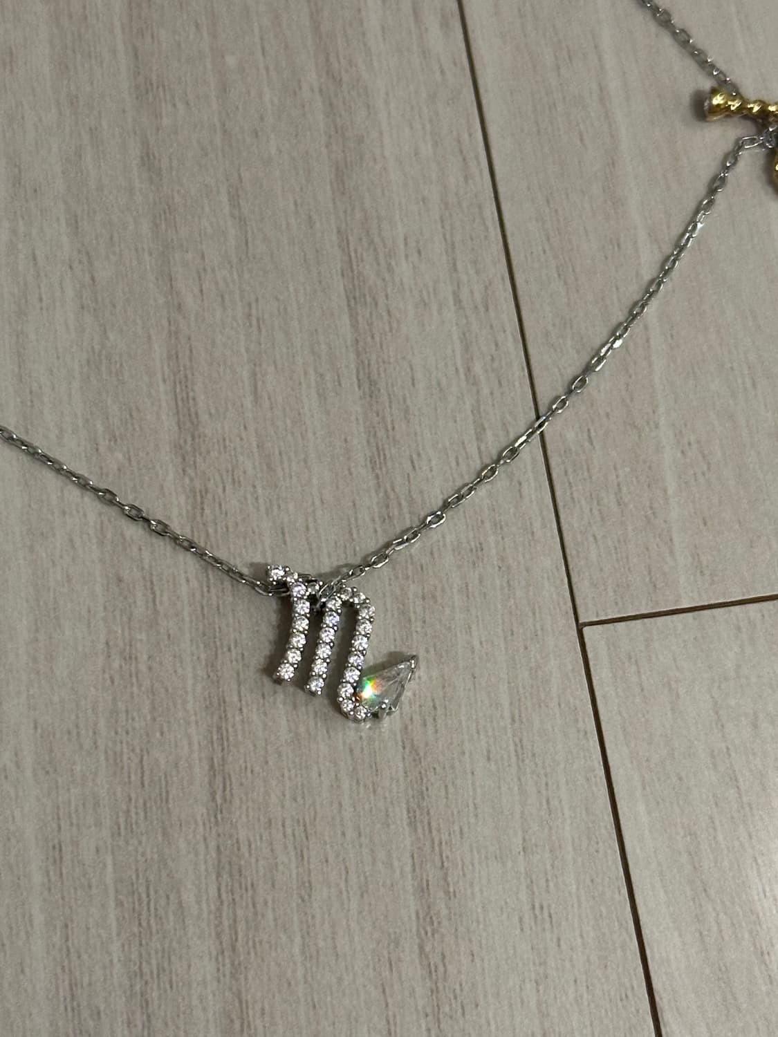 스와로브스키 조디악 컬렉션 목걸이 - 전갈자리 상품이미지1