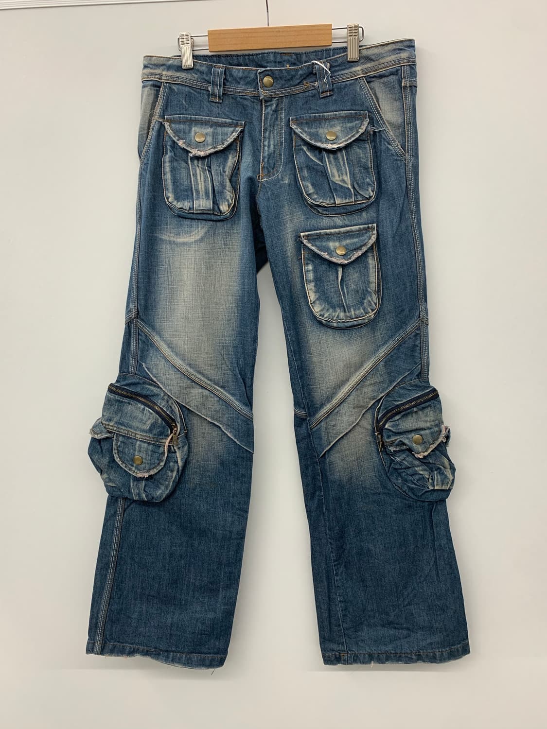 로우라이즈 부츠컷 포켓 디테일 데님 상품이미지5