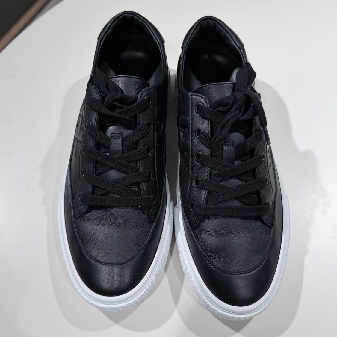 41.5 / 에르메스 딥 블랙 카프스킨 레더 스니커즈 상품이미지6
