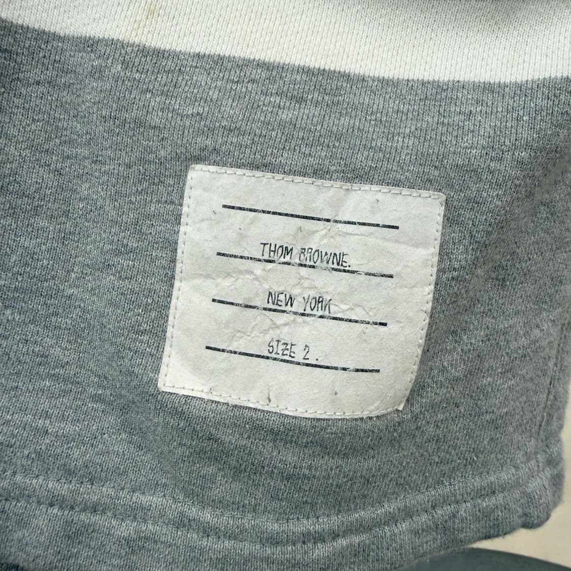 [리오브전포점] 톰브라운 사선 완장 자수 반바지 상품이미지3