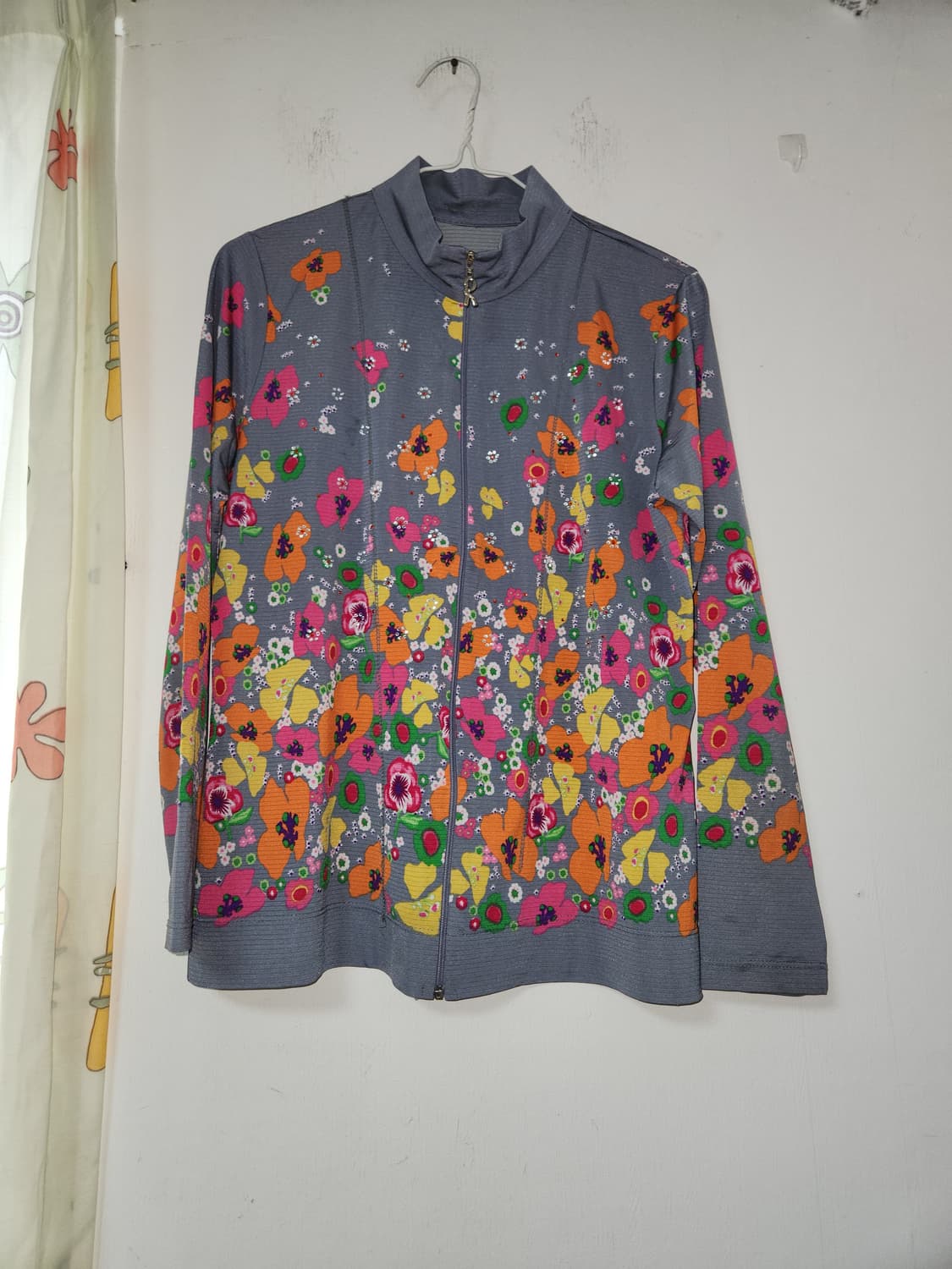 플라워 프린팅 집업 점퍼 XLXL 사이즈 플라워 프린팅 집업 점퍼입니다. 상품이미지1