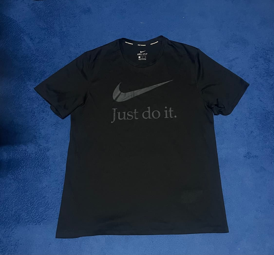 나이키 러닝반팔티셔츠 상품이미지3