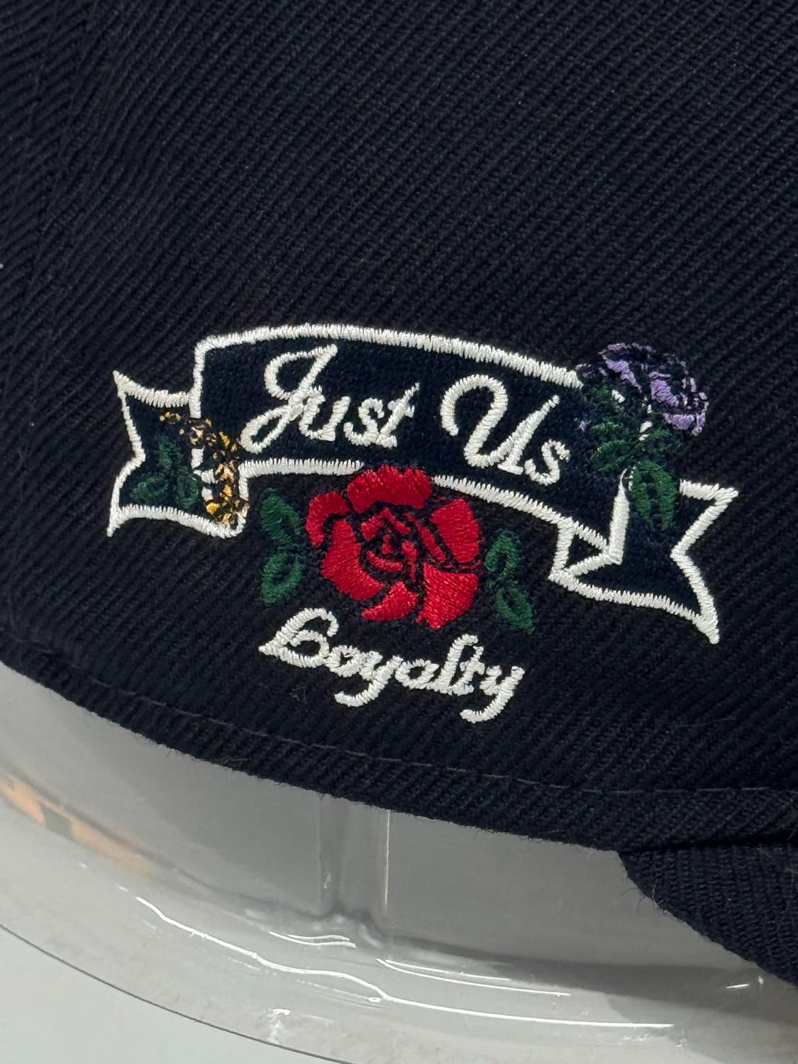 KITH X NEW ERA (키스 X 뉴에라) 로즈 자수 네이비 상품이미지5