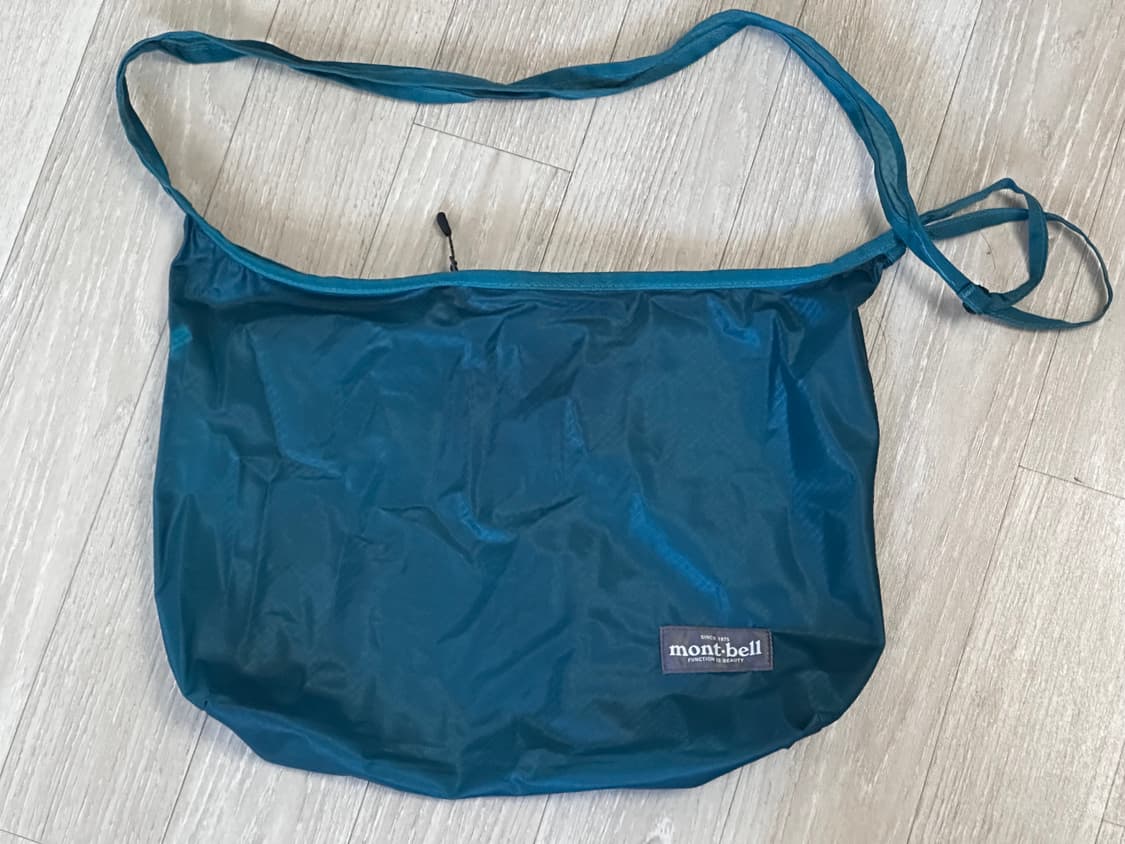 몽벨 숄더백 상품이미지1