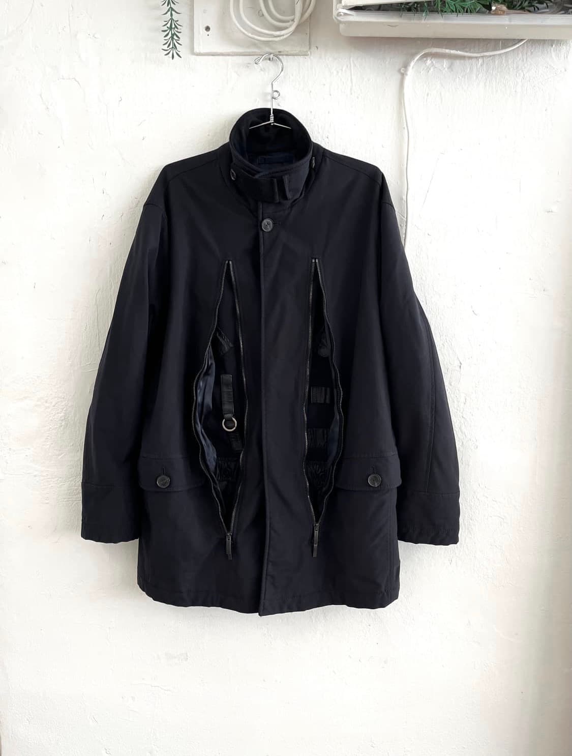 꼬르띠지아니 유틸리티 하프 코트 상품이미지1