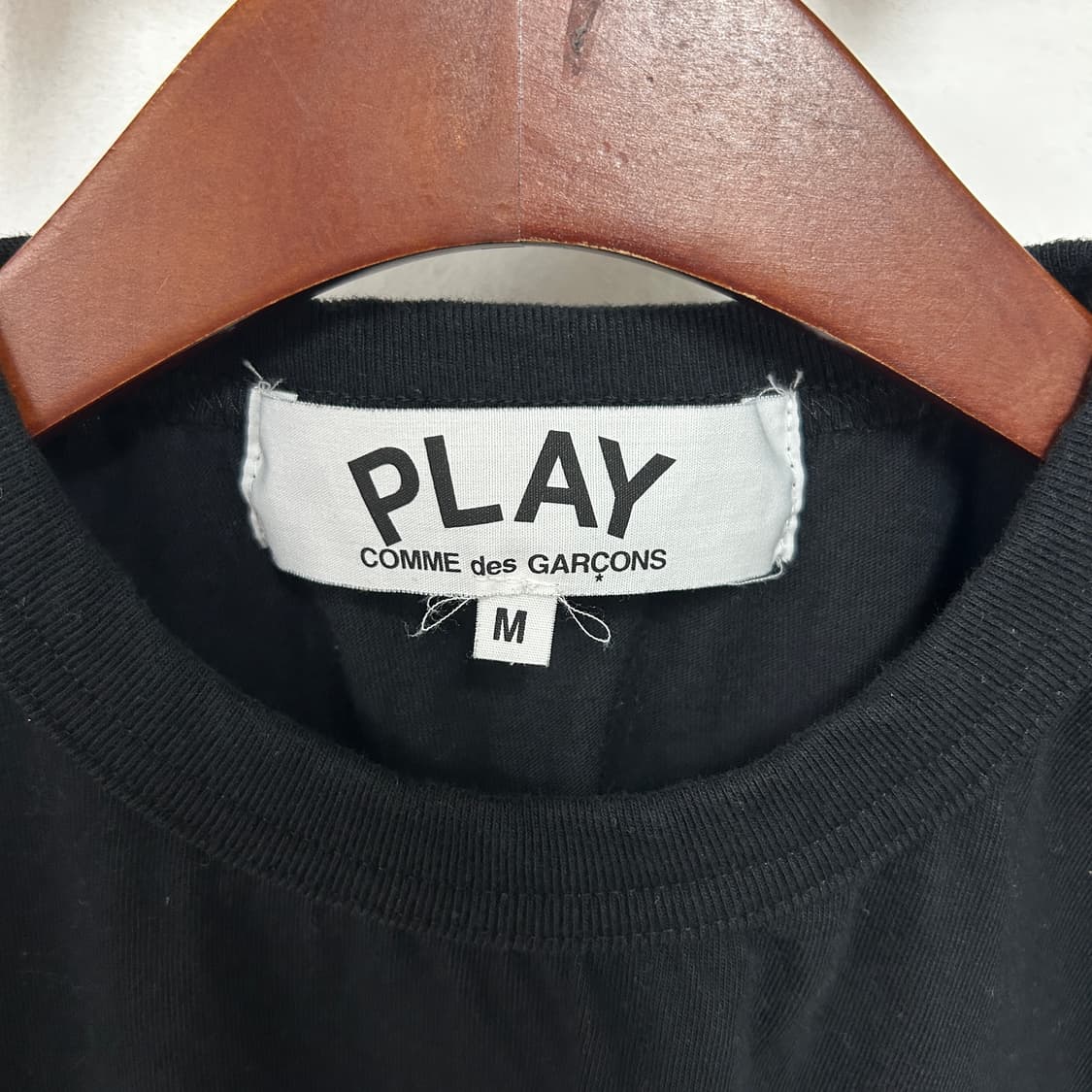 꼼데가르송 하트 와펜 롱슬리브 티셔츠 블랙 상품이미지6