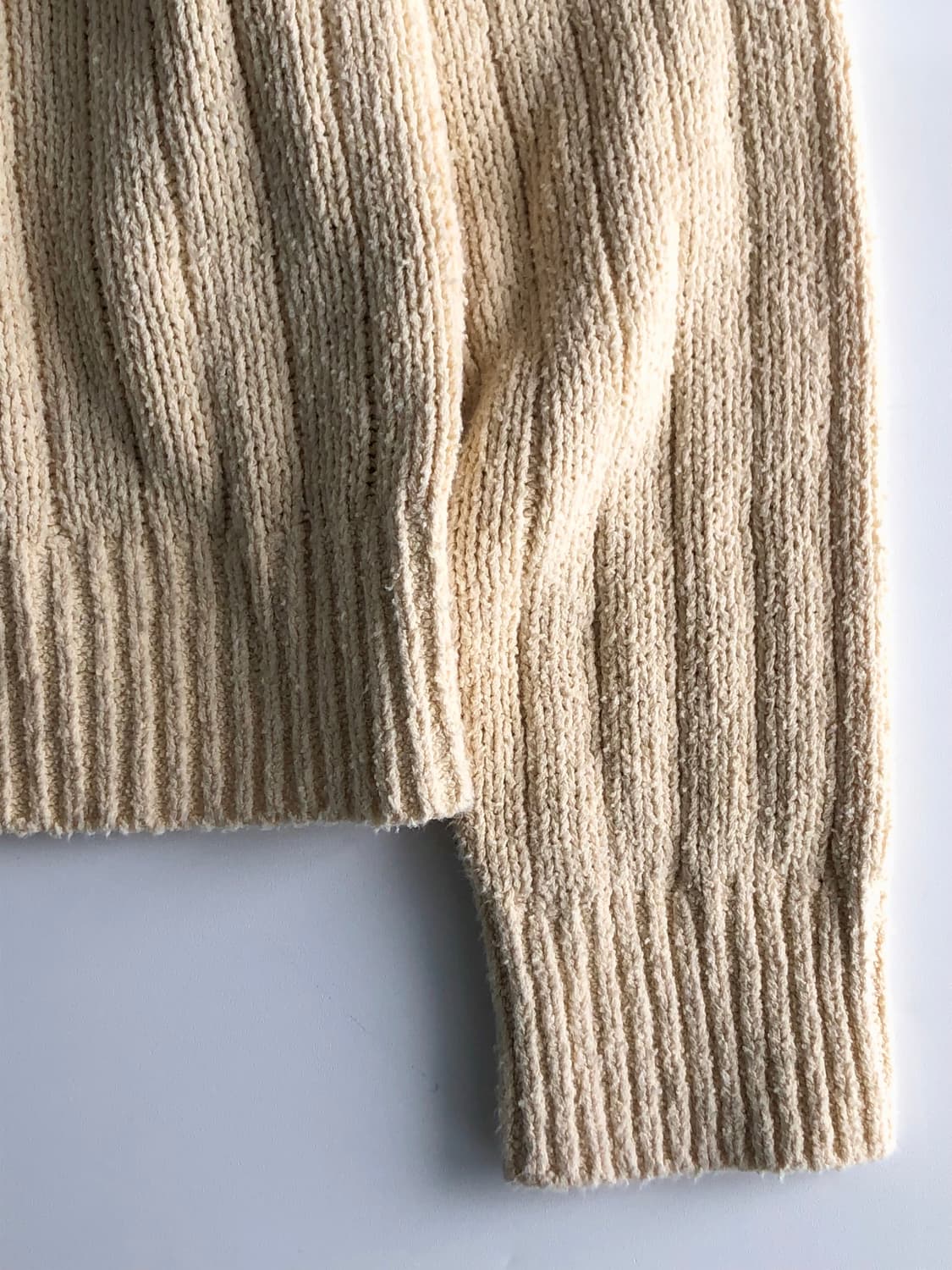 SATUR 새터 베이지 컬러 케이블 가디건 상품이미지5