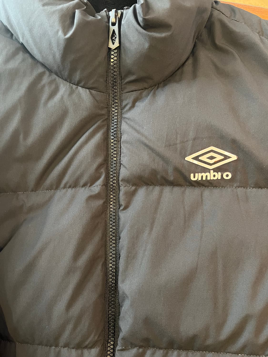 엄브로 블랙 다운패딩 상품이미지3