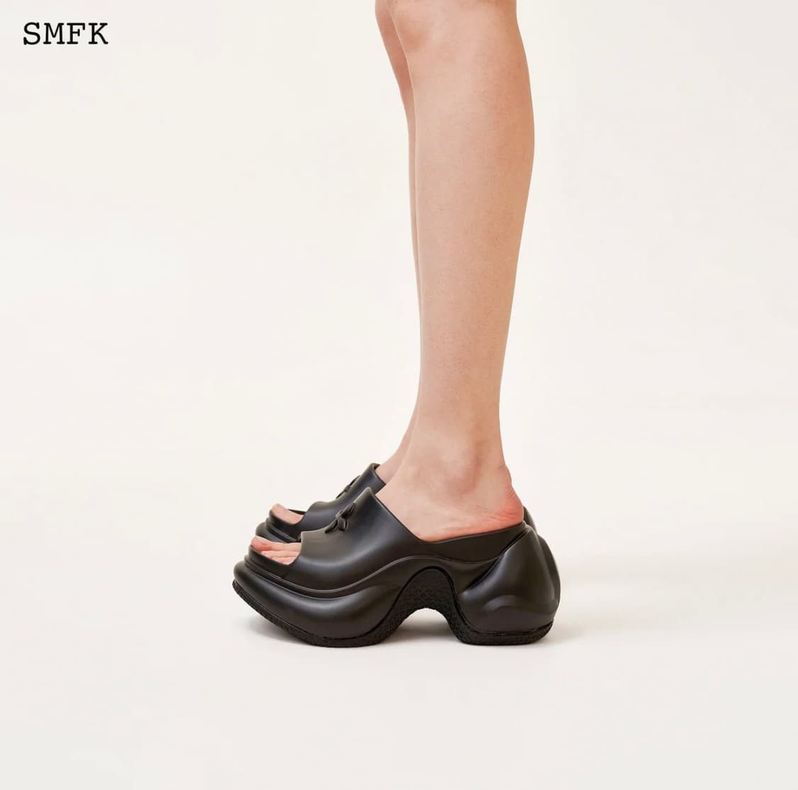 [새상품] SMFK 슬리퍼 판매 상품이미지4