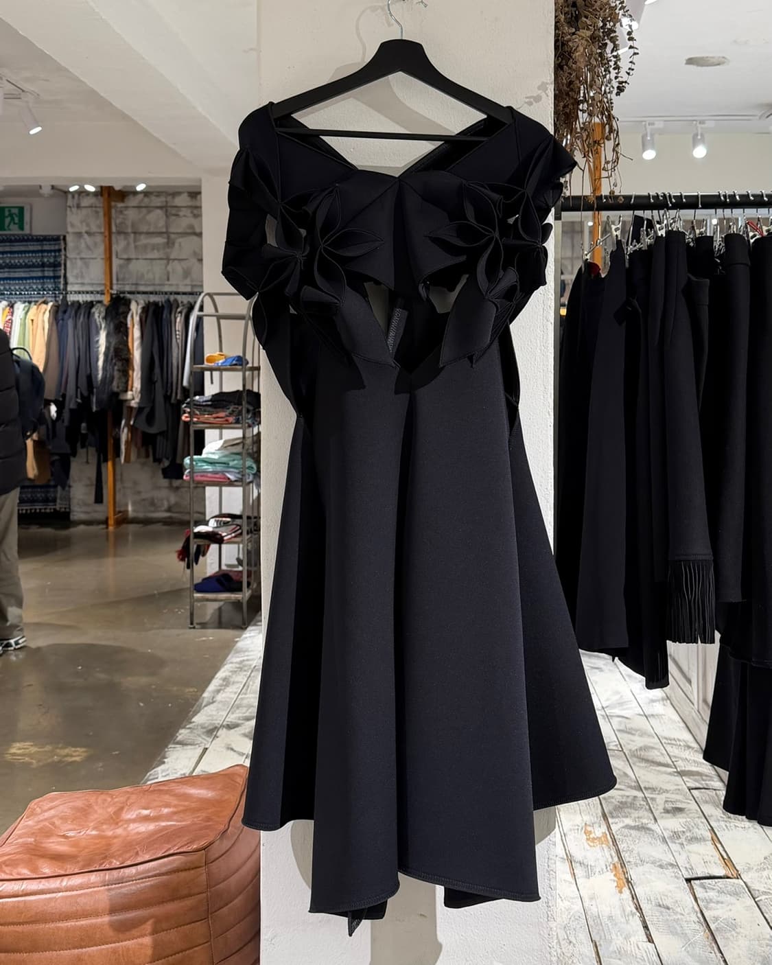 준야 와타나베 블랙 나일론 스컬프쳐 드레스 상품이미지6