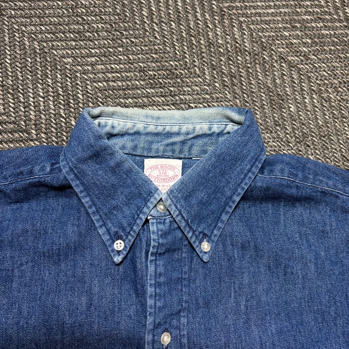 더 배기 버튼다운 데님 셔츠 상품이미지4