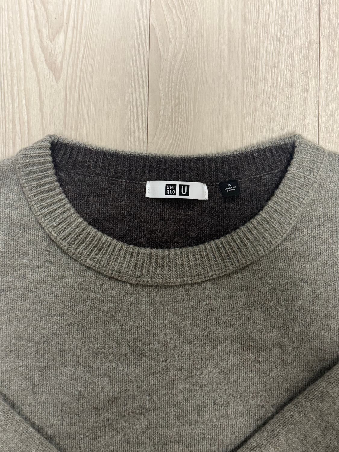 유니클로u 바이컬러 램스울 크루넥 니트 상품이미지2