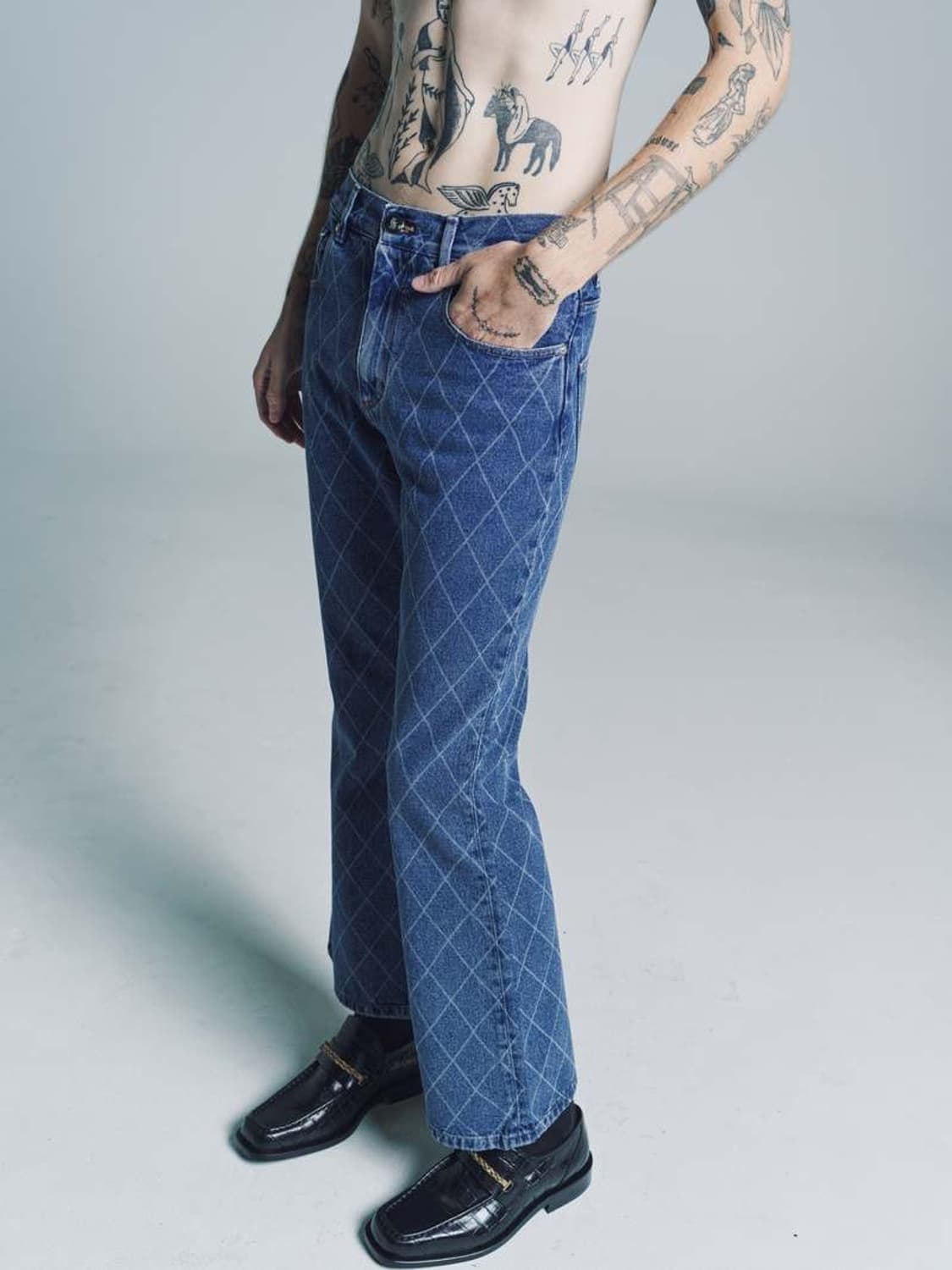 [더보이즈 착용] Ernest w baker 23ss 플레어 팬츠 상품이미지1