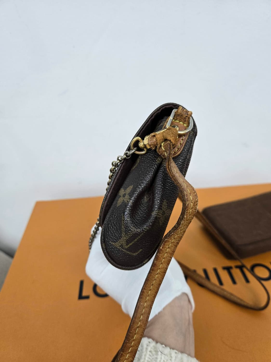 [정품 보증서] 루이비통 페이보릿 크로스백 상품이미지5