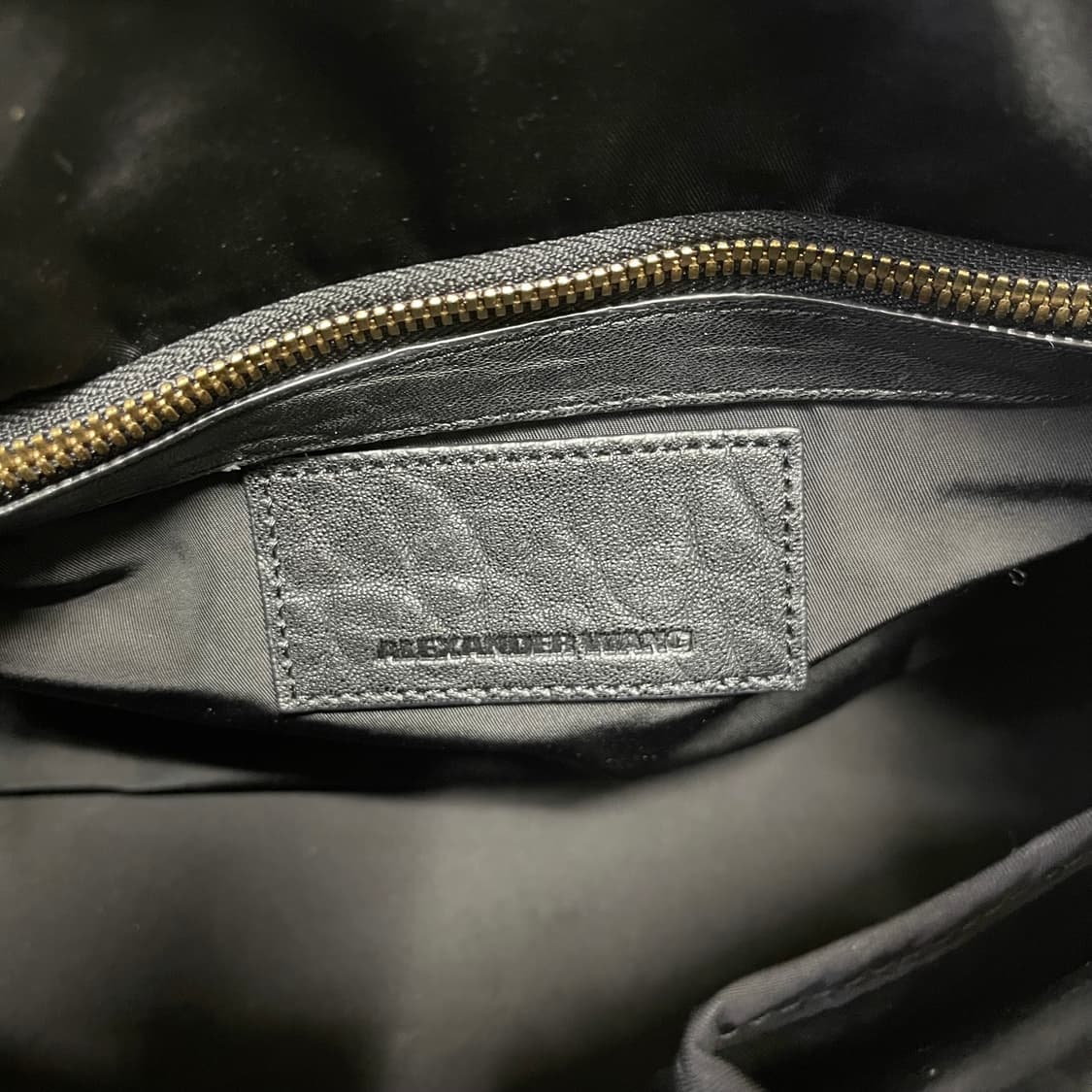 [OS] Alexander Wang 로키 블랙 레더 더플백 상품이미지8