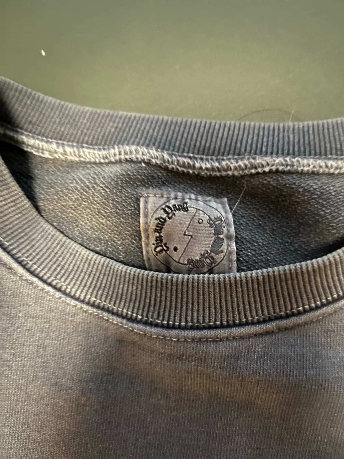 Yinandyang 잉앤양 맨투맨 팝니다. 상품이미지5