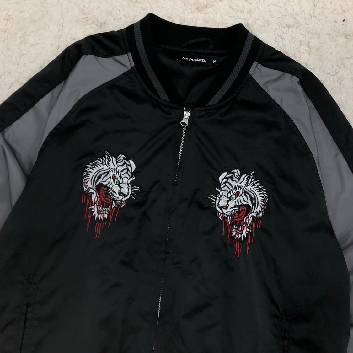 낫포너드 타이거 자수 스카쟌 블루종 자켓 상품이미지3