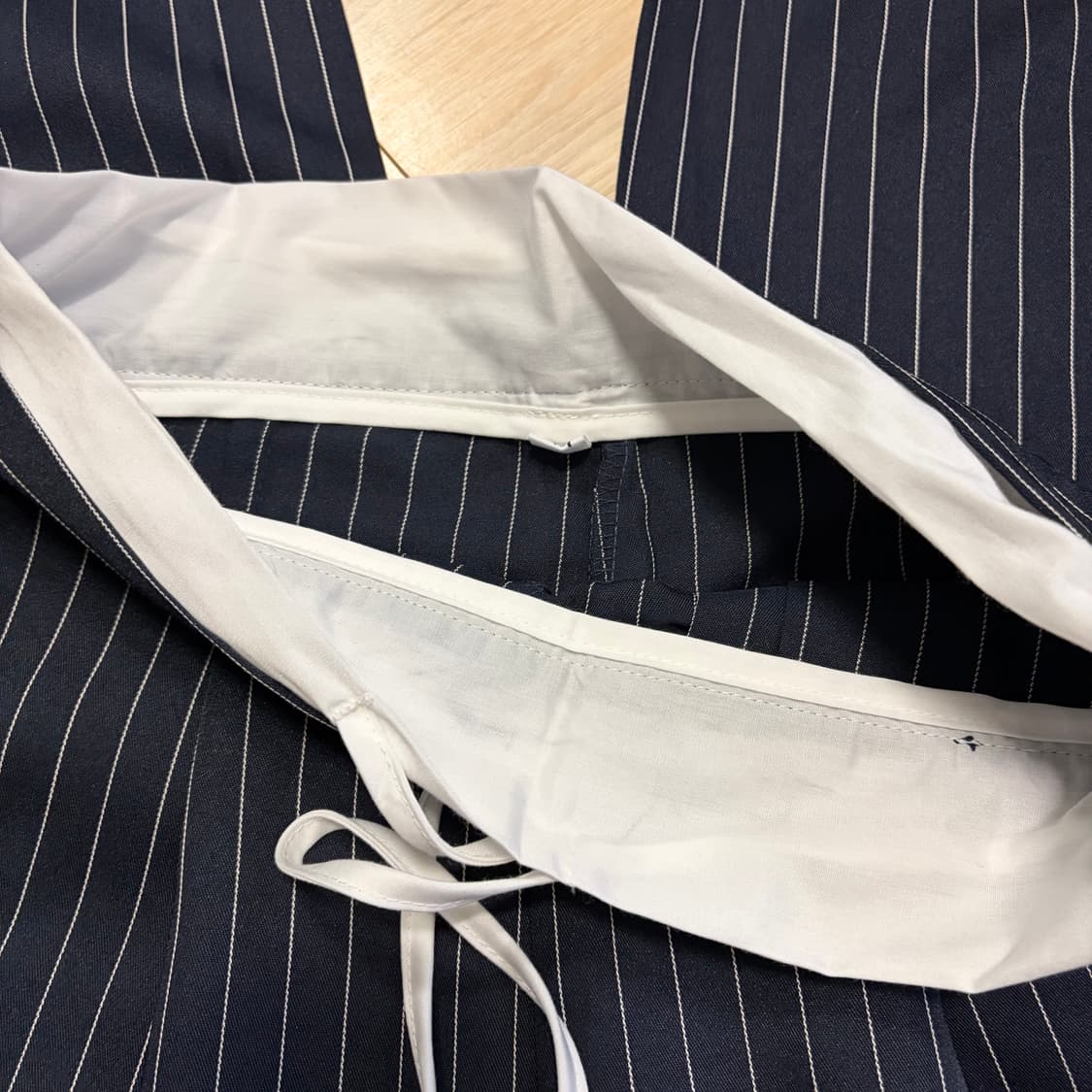 에이블리 슬로위드 새거급 옆지퍼 배색 스트라이프 와이드 팬츠 상품이미지5