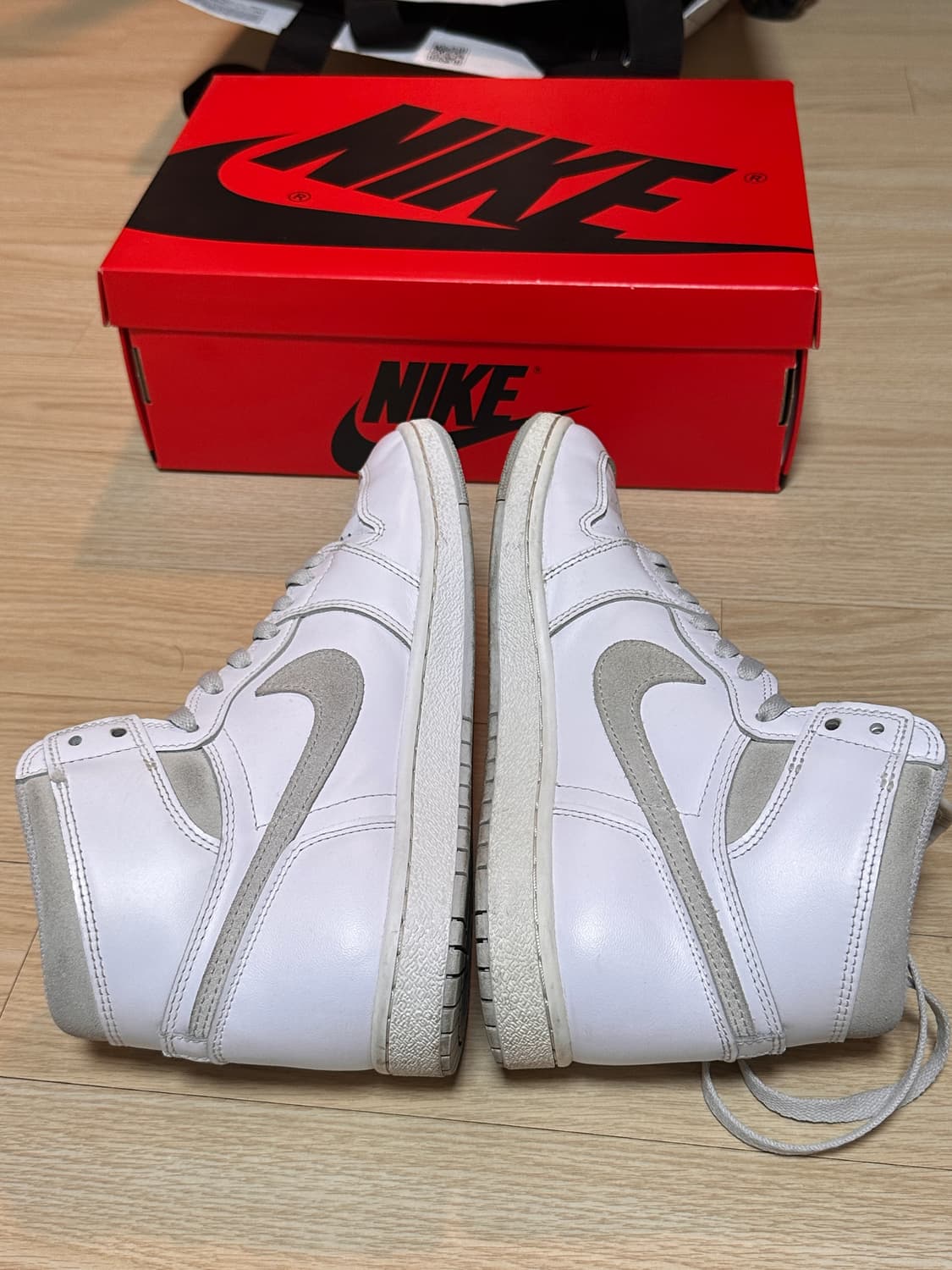 조던 1 하이 85 화이트 뉴트럴 그레이 280 상품이미지6