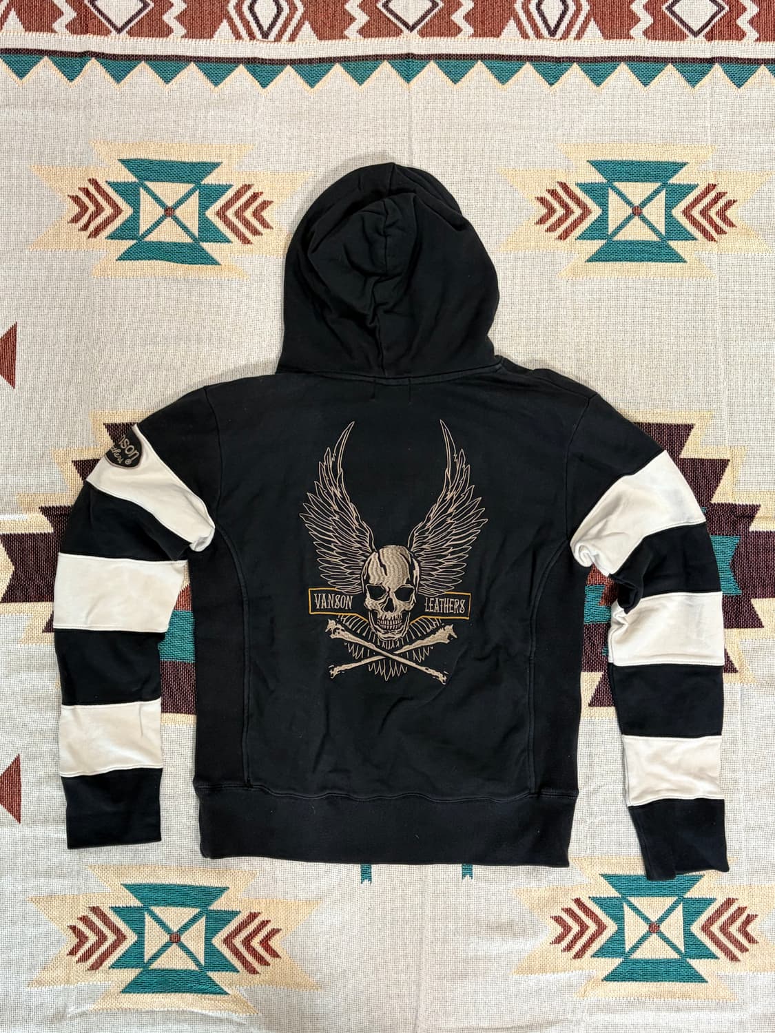 밴슨 스컬 자수 스트라이프 후드 상품이미지5