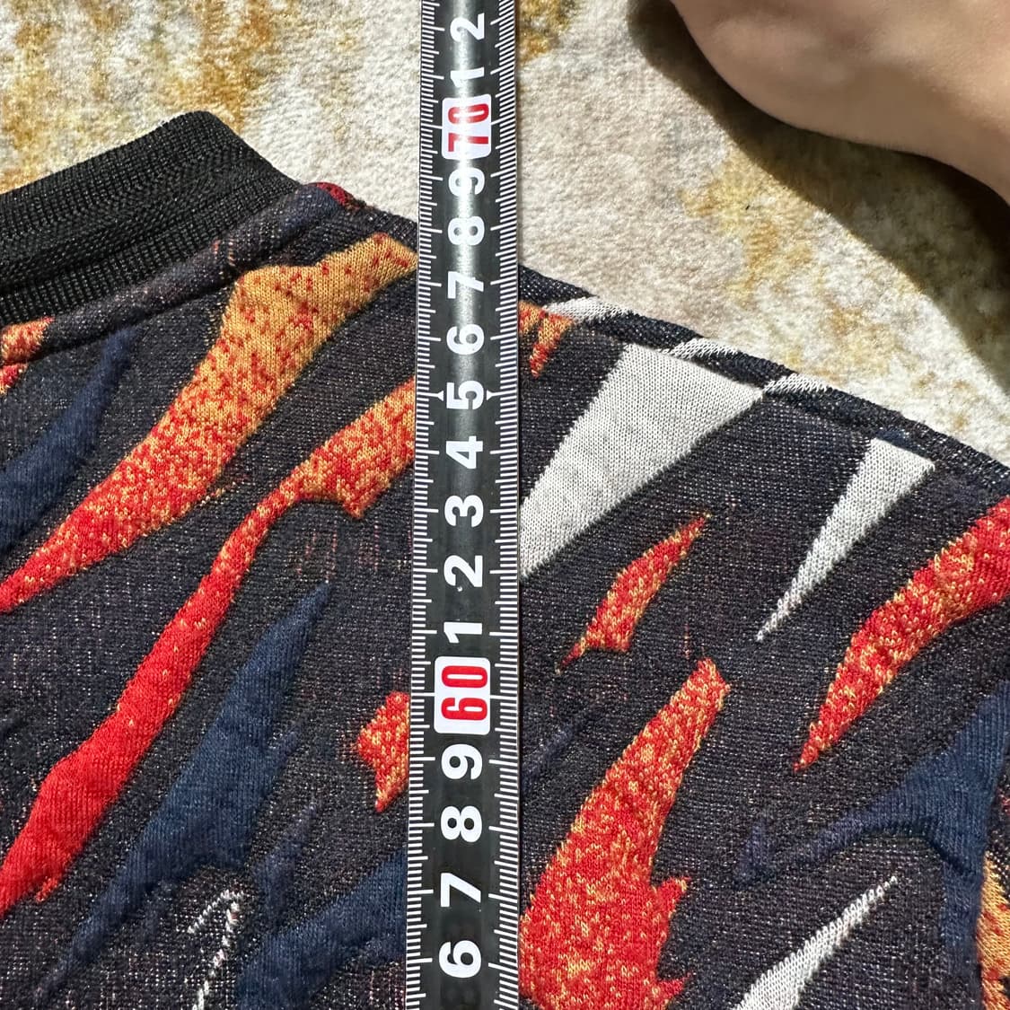 ZARA 타이거 스웻셔츠 상품이미지10