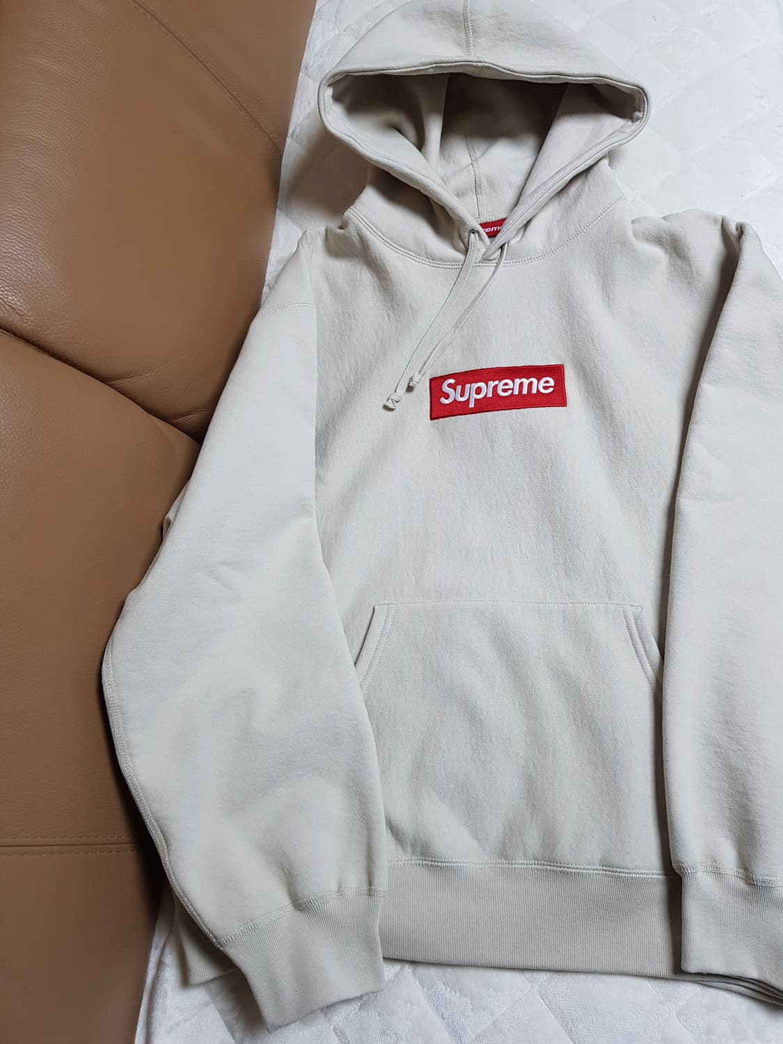 슈프림 박스로고 후드 티셔츠 스톤 24FW 상품이미지1