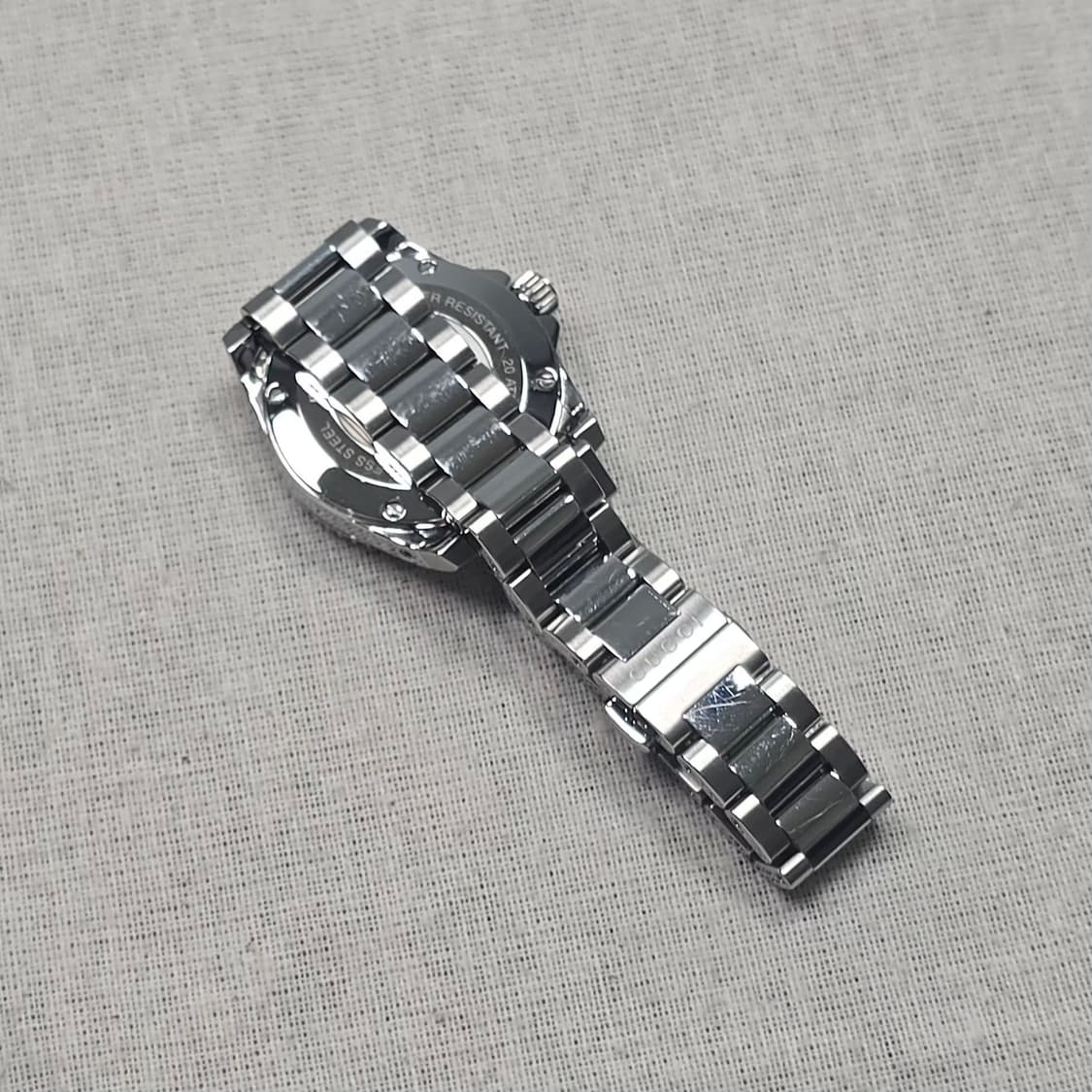 구찌 화이트 스틸 쿼츠 DIVE 다이브 여성 시계 상품이미지7