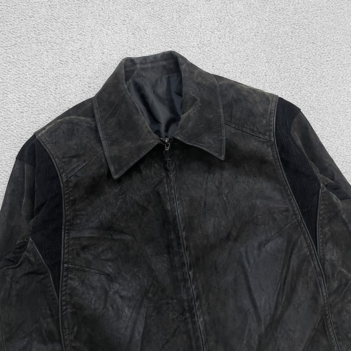 쿠어 Coor 믹스드 스웨이드 파이핑 점퍼 블랙브라운 상품이미지2