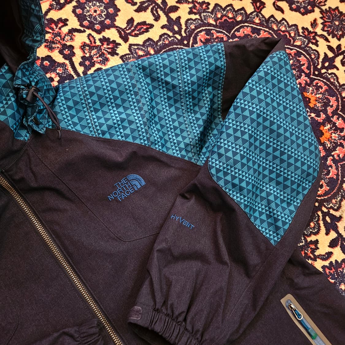 노스페이스 블루 에스닉 블럭 바람막이 자켓 L size(100-105) 상품이미지3