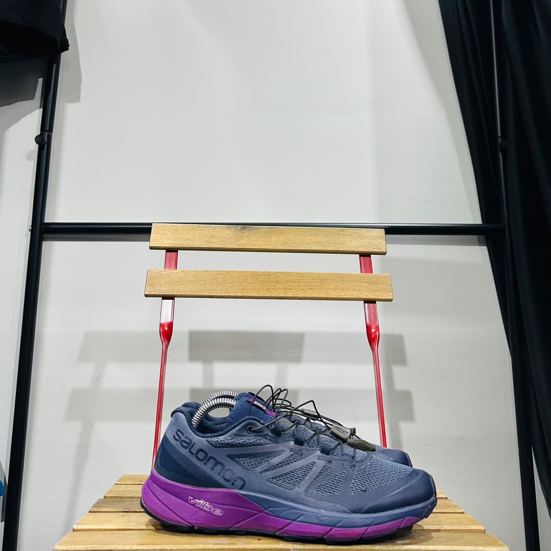 250) 살로몬 운동화 남녀공용 런닝화 센스라이드 퍼플 네이비 상품이미지1