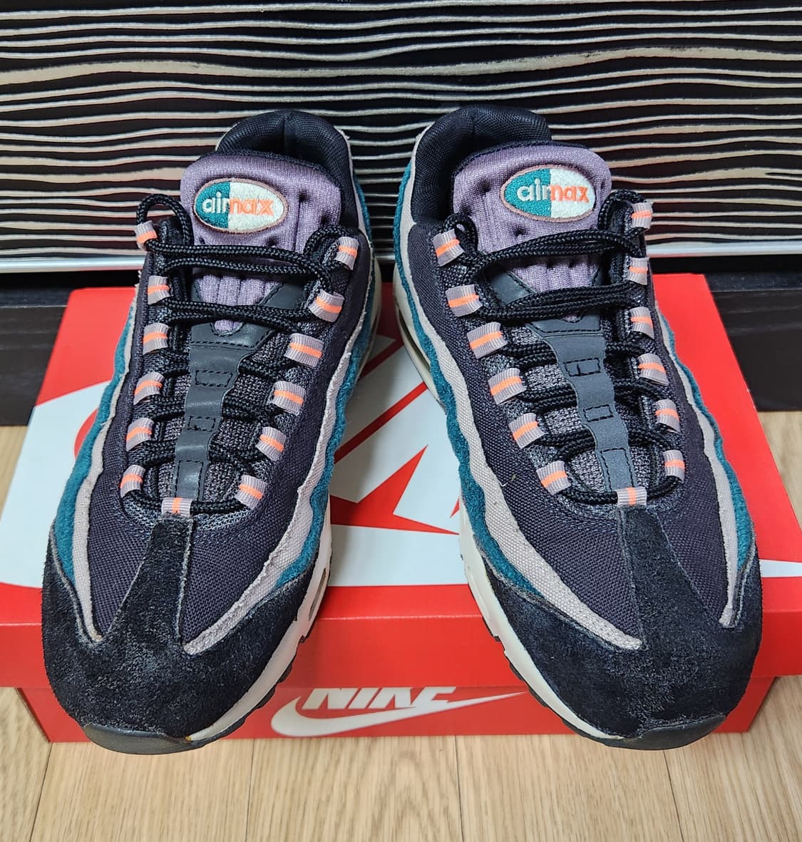 나이키 에어맥스95 프리미엄 오일 그레이 / 브라이트 망고 스니커즈 상품이미지2