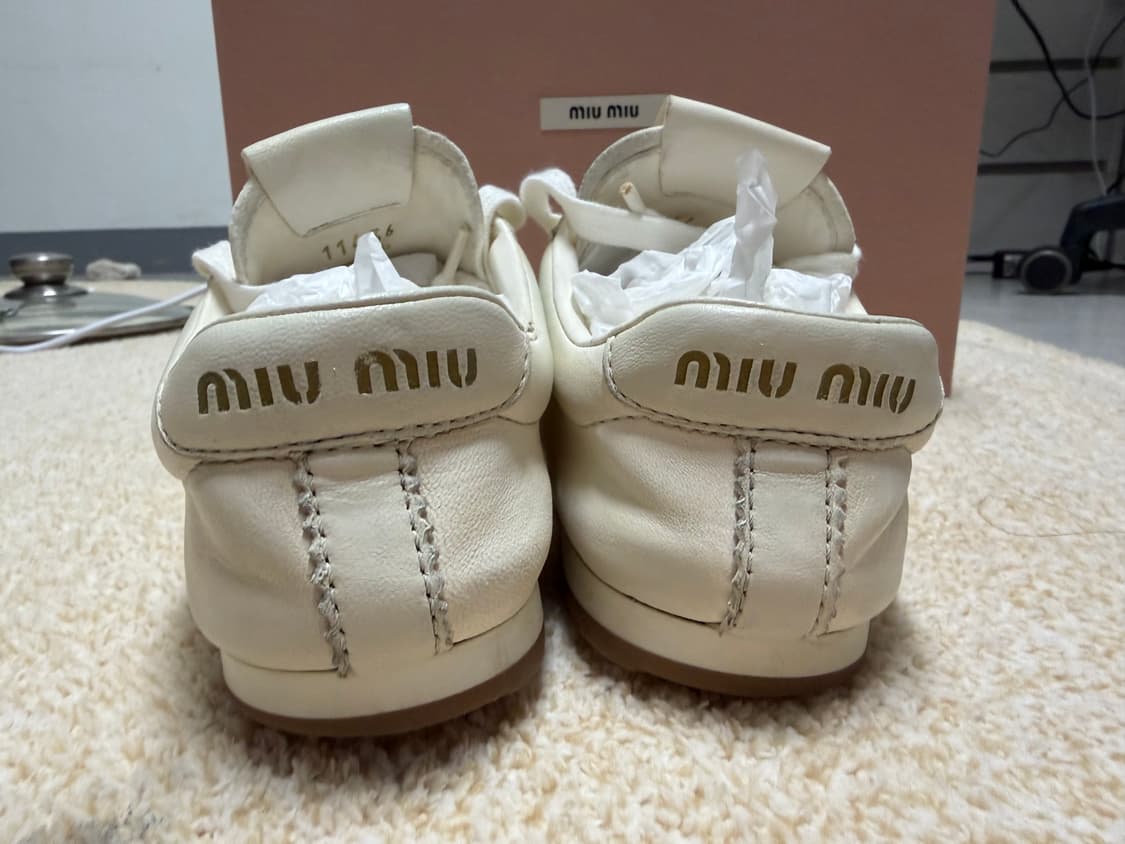 [정품] 미우미우 풀룸 아파 레더 스니커즈 230-235 상품이미지5