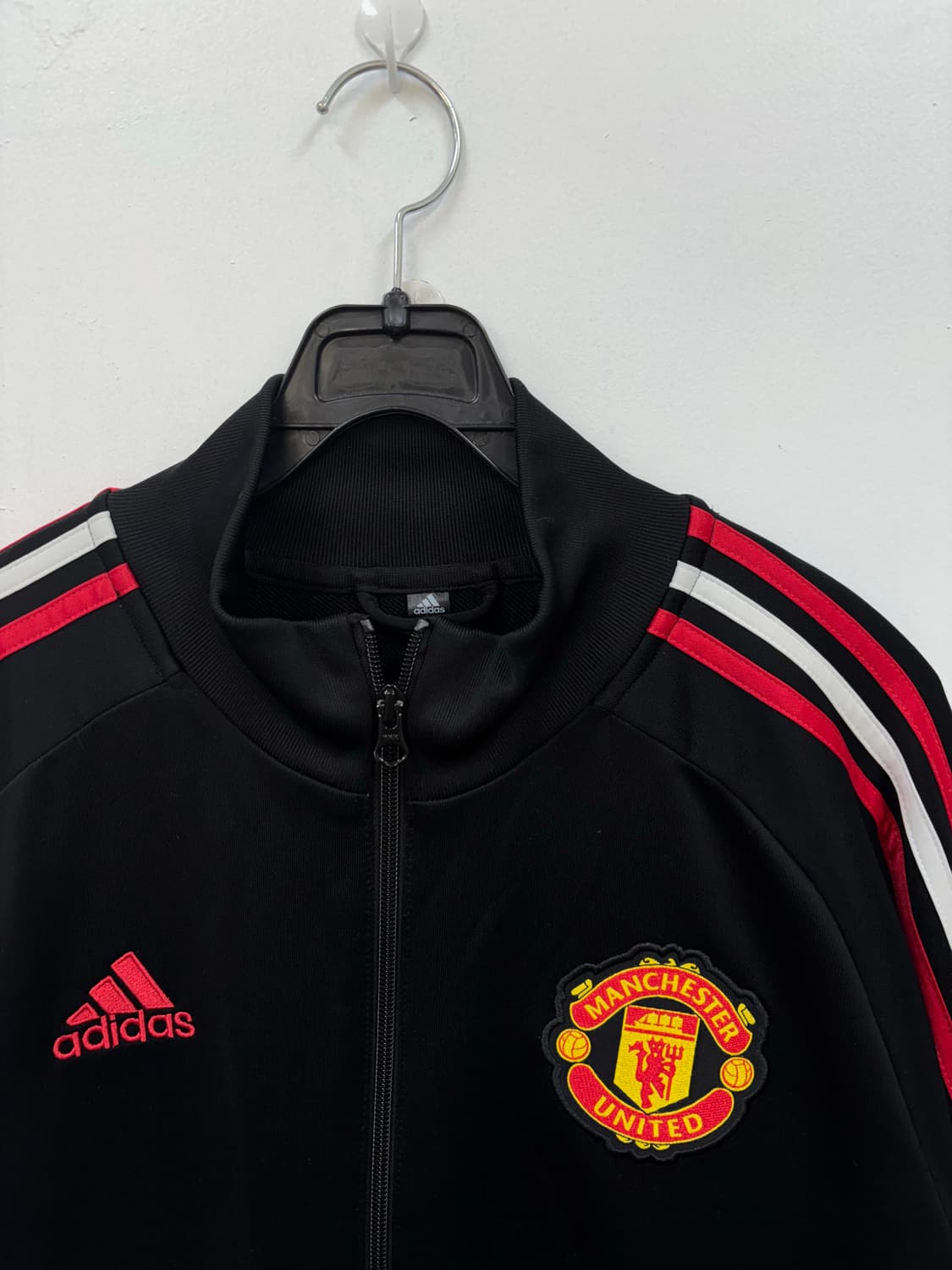 아디다스 맨유 트랙탑 상품이미지2