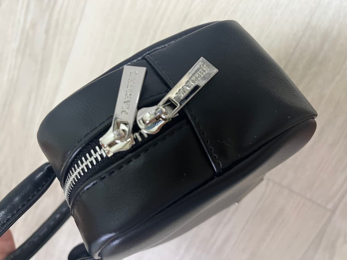 마리떼프랑소와저버 레더 스퀘어백 블랙 상품이미지7