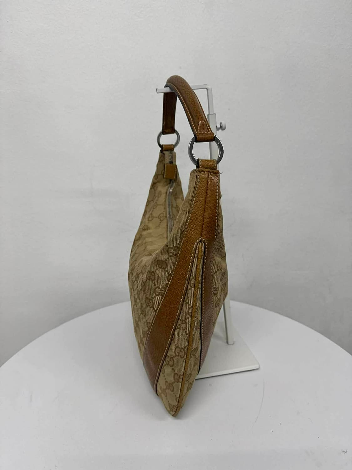 구찌 GG 캔버스 반달 호보 숄더백 토트백 상품이미지3