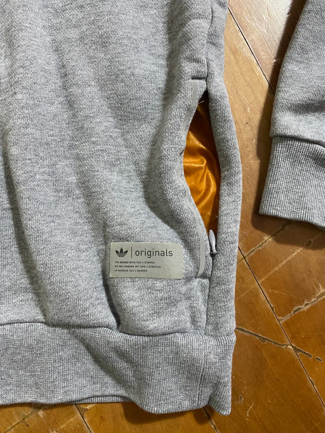 아디다스 Originals 포켓 맨투맨 110 (105추천) 상품이미지2