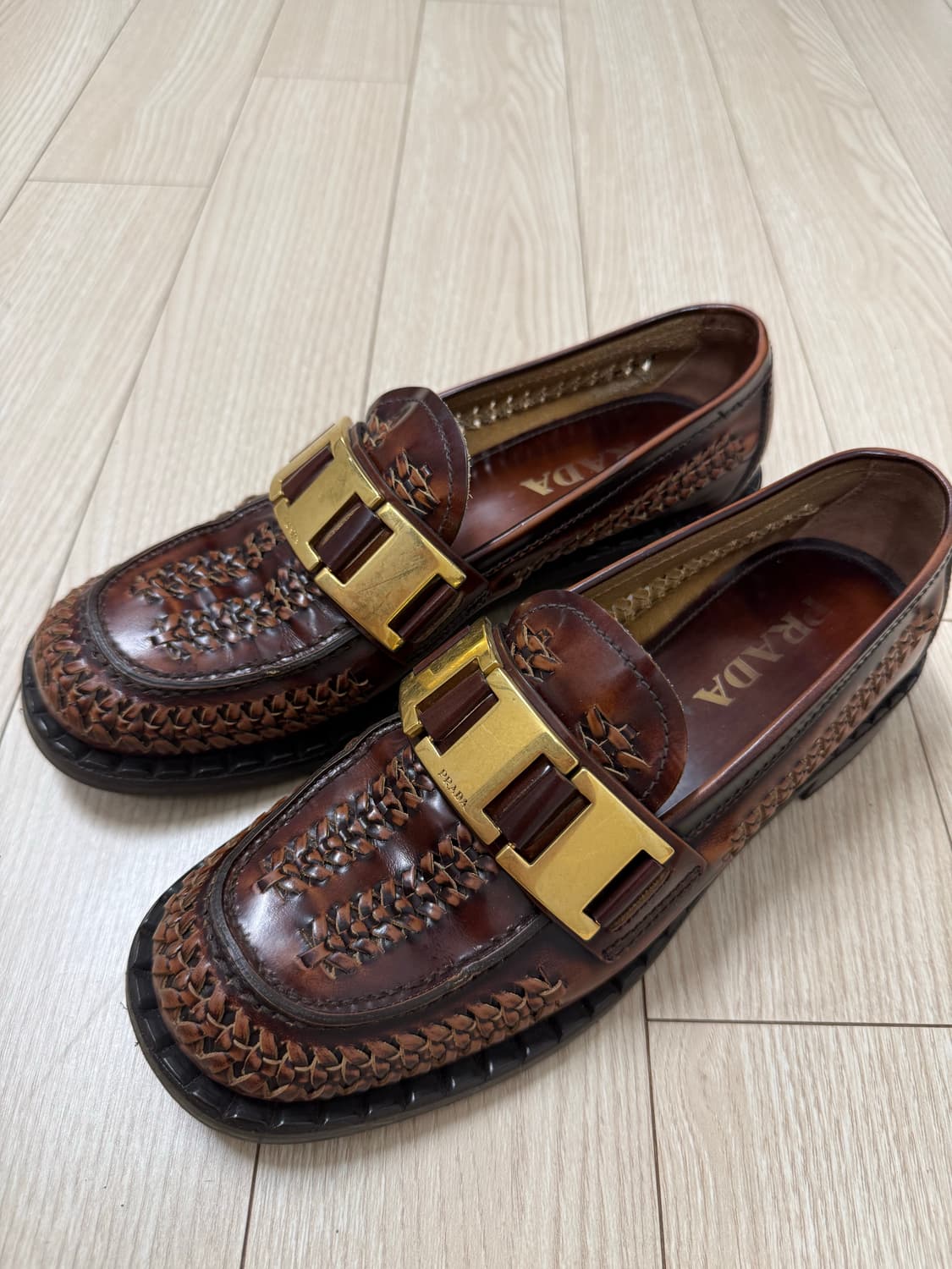 prada 프라다 브라운 로퍼 37사이즈 판매합니다 :) 상품이미지1