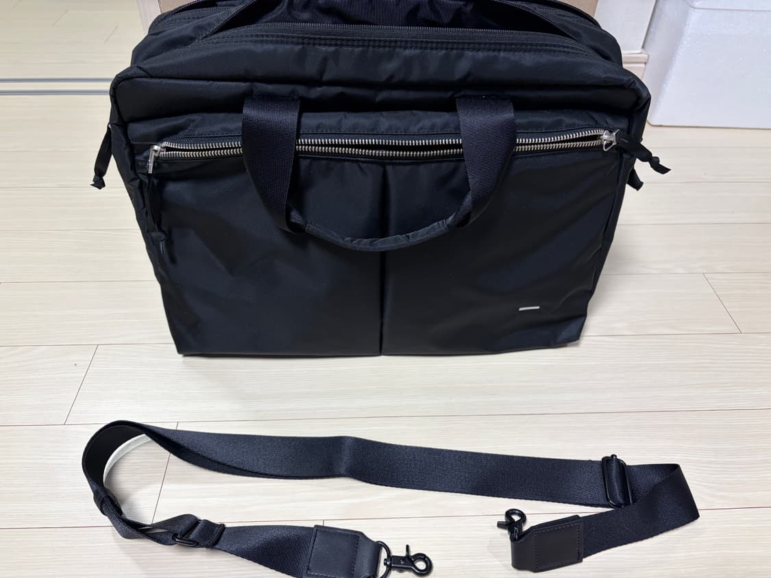 월스와일무브먼트 도큐먼트 백 상품이미지1