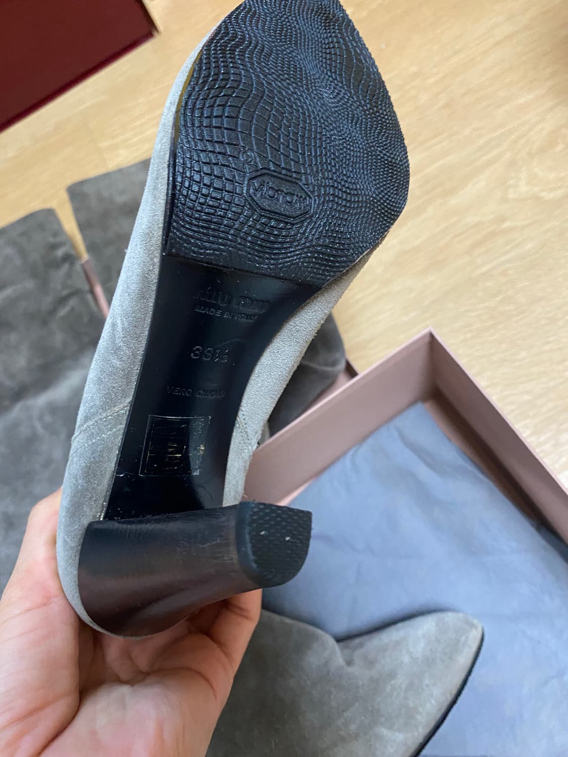 미우미우 정품 회색 스웨이드 부츠 10센치 사이즈 38.5 상품이미지7