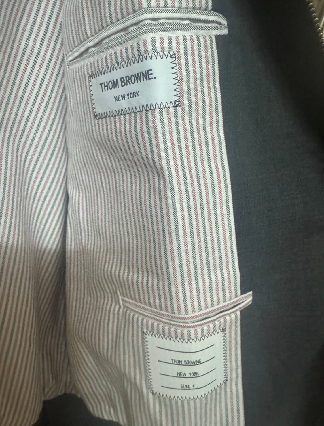 톰브라운 자켓 그레이 4사이즈 상품이미지2