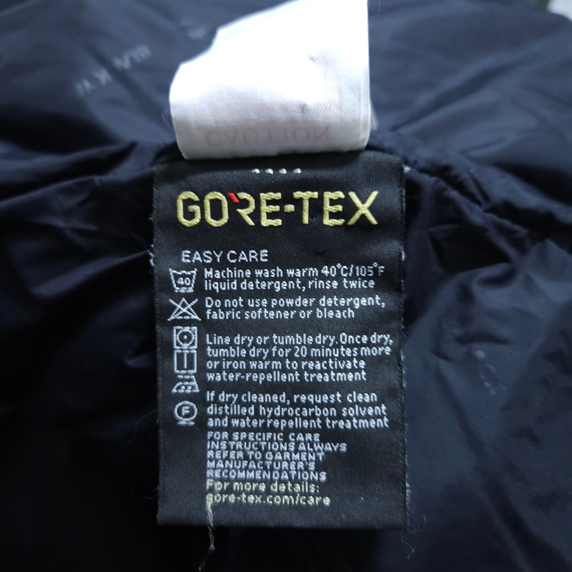 블랙야크)100 남자 고어텍스 오리털패딩 / 왕눈이샵 상품이미지10